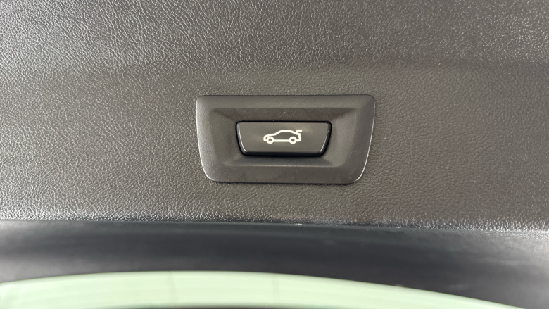 BMW X3 xDrive20i MHT M Sport 5dr Step Auto [Pro Pack] Petrol Estate